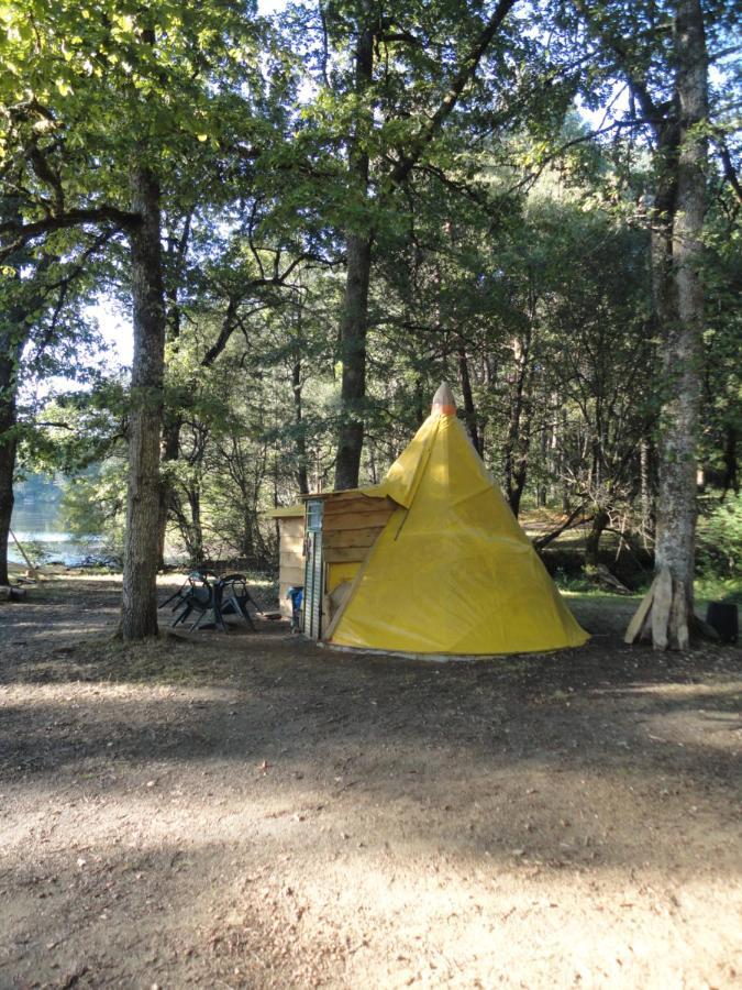 Air Naturel De Camping Moulin De Malesse Tipi Saint-Privat  Dış mekan fotoğraf