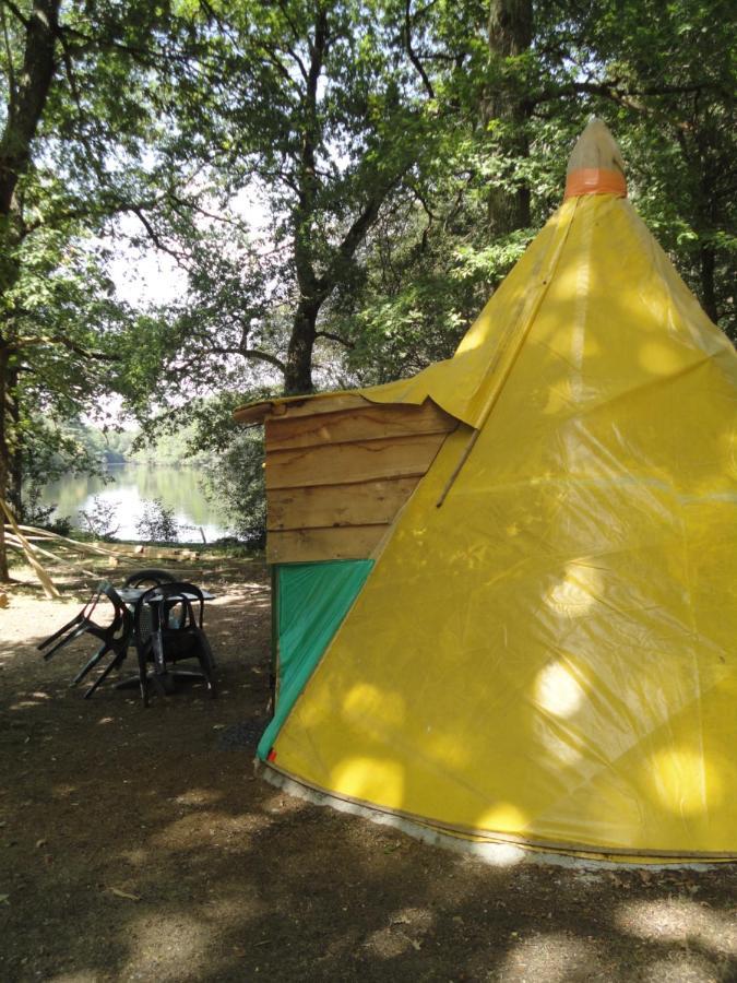 Air Naturel De Camping Moulin De Malesse Tipi Saint-Privat  Dış mekan fotoğraf