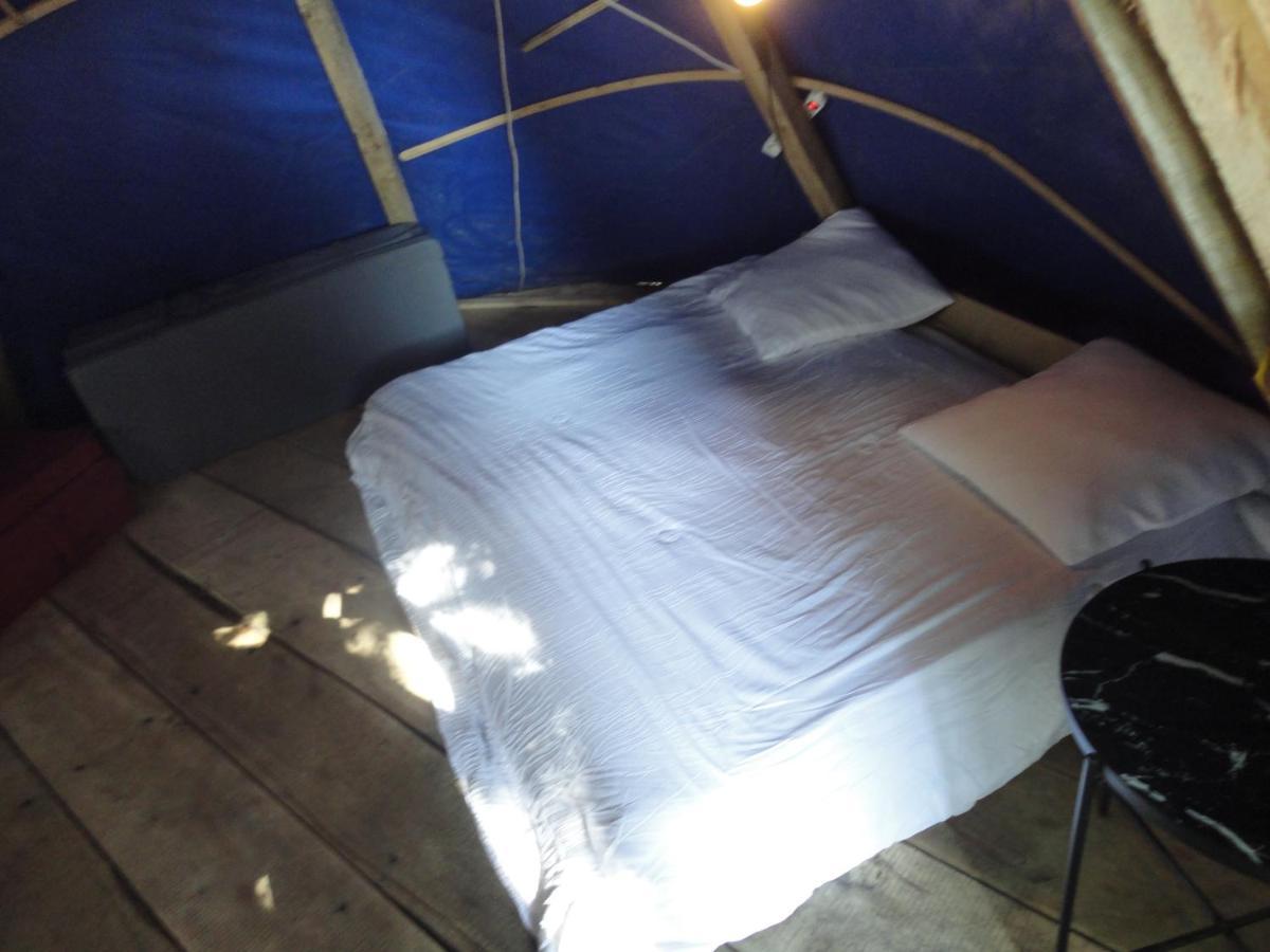 Air Naturel De Camping Moulin De Malesse Tipi Saint-Privat  Dış mekan fotoğraf